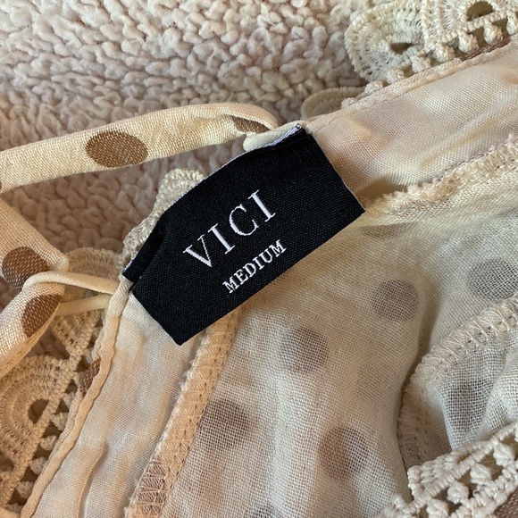 Vici Edna crochet polka dot crop top - Picture 5 of 7